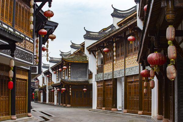 日照市岚山区：陶冶时光 悦享青春